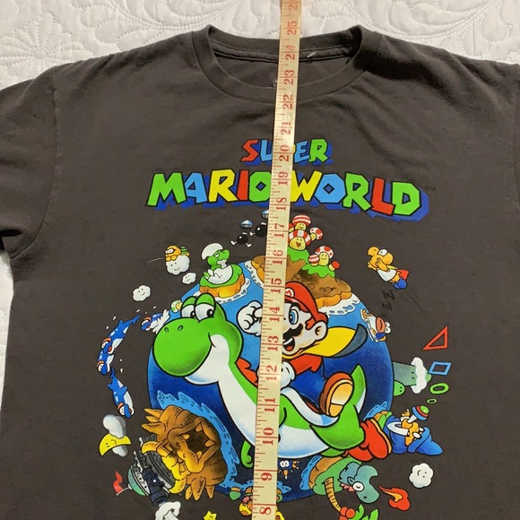 Super Mario World Bright Colored TShirt Sz Small - Picture 5 of 7